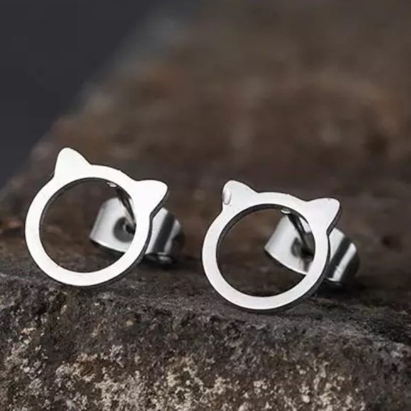 Jewelry - Stainless Steel Circle Cat Stud Earrings
